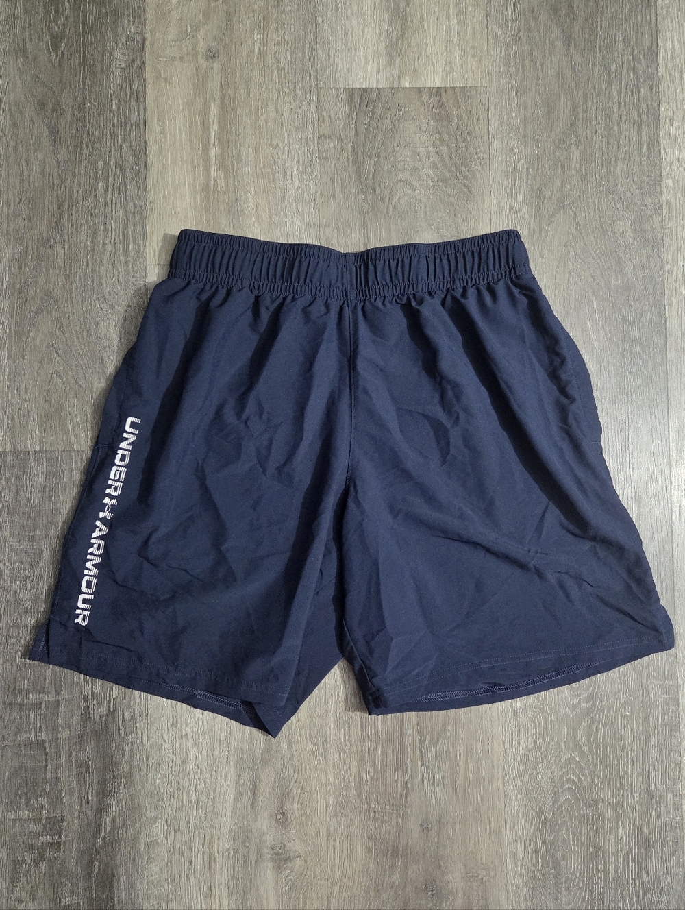 Under Armour Mens Large 8.25 Inch Navy Athletic Shorts with Pockets
